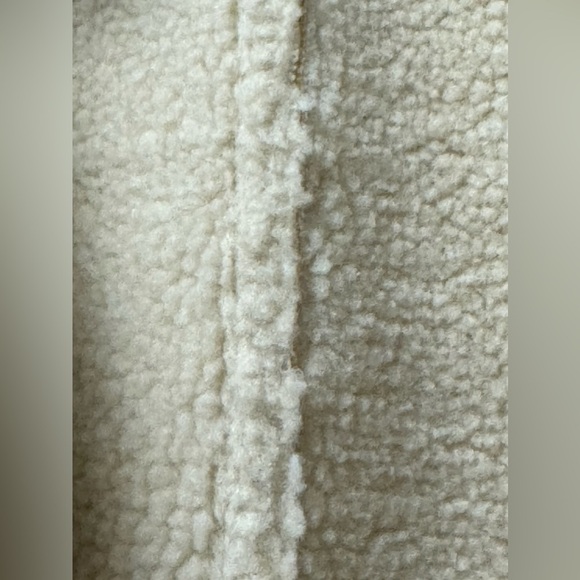 Guess Jacket Womens Medium Beige Faux Leather Fur Long Sleeve Full Zip C… - Picture 5 of 13